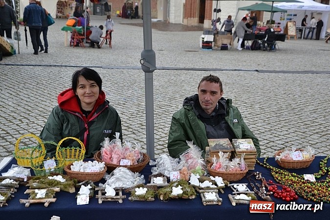 Zdjęcie w galerii na portalu naszraciborz.pl: Drugi zamkowy jarmark za nami. Nie dopisała tylko pogoda wiadomości z regionu