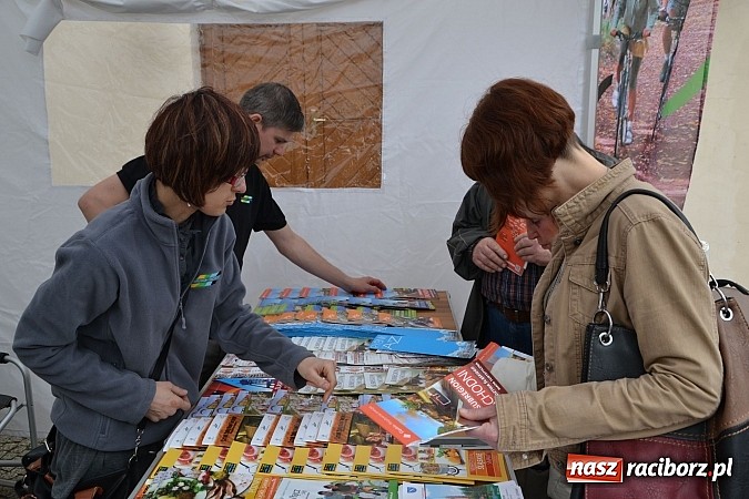 Zdjęcie w galerii na portalu naszraciborz.pl: Drugi zamkowy jarmark za nami. Nie dopisała tylko pogoda wiadomości z regionu