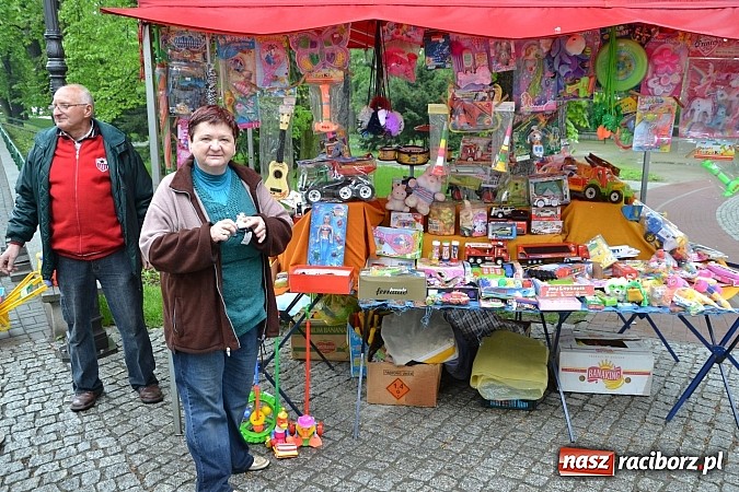 Zdjęcie w galerii na portalu naszraciborz.pl: Drugi zamkowy jarmark za nami. Nie dopisała tylko pogoda wiadomości z regionu