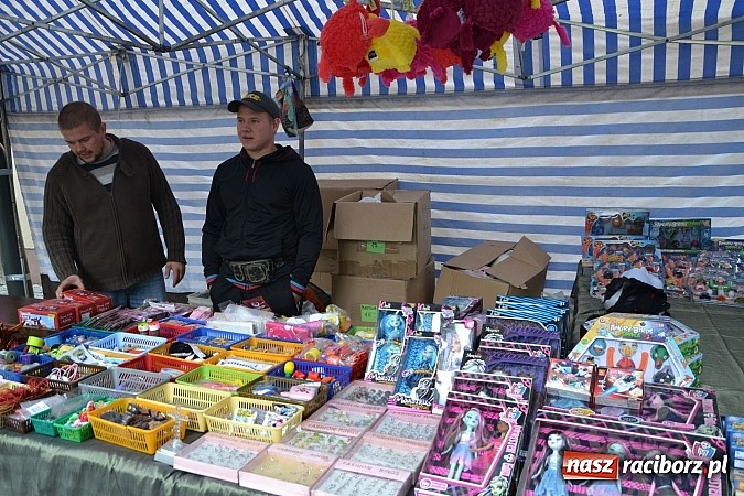 Zdjęcie w galerii na portalu naszraciborz.pl: Drugi zamkowy jarmark za nami. Nie dopisała tylko pogoda wiadomości z regionu