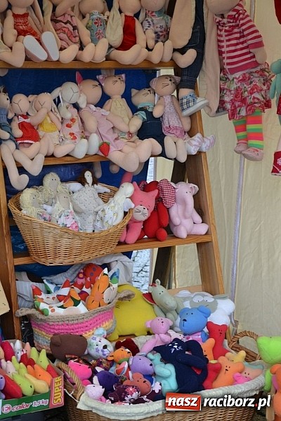 Zdjęcie w galerii na portalu naszraciborz.pl: Drugi zamkowy jarmark za nami. Nie dopisała tylko pogoda wiadomości z regionu