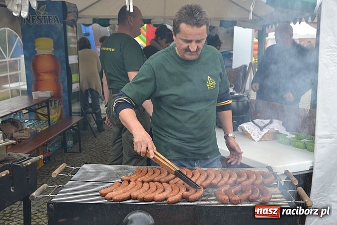 Zdjęcie w galerii na portalu naszraciborz.pl: Drugi zamkowy jarmark za nami. Nie dopisała tylko pogoda wiadomości z regionu