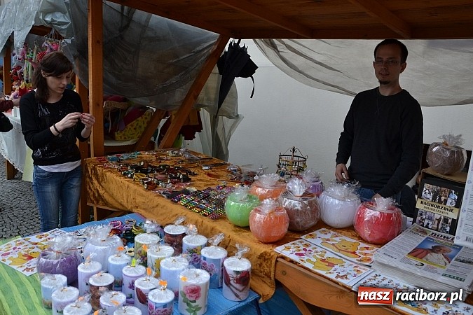 Zdjęcie w galerii na portalu naszraciborz.pl: Drugi zamkowy jarmark za nami. Nie dopisała tylko pogoda wiadomości z regionu