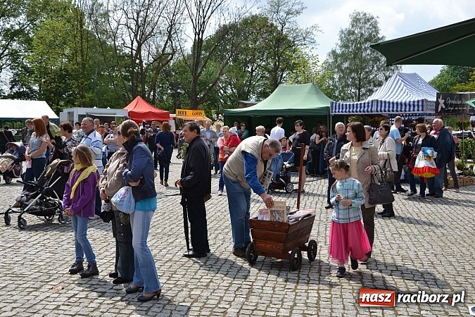 Zdjęcie w galerii na portalu naszraciborz.pl: Drugi zamkowy jarmark za nami. Nie dopisała tylko pogoda wiadomości z regionu