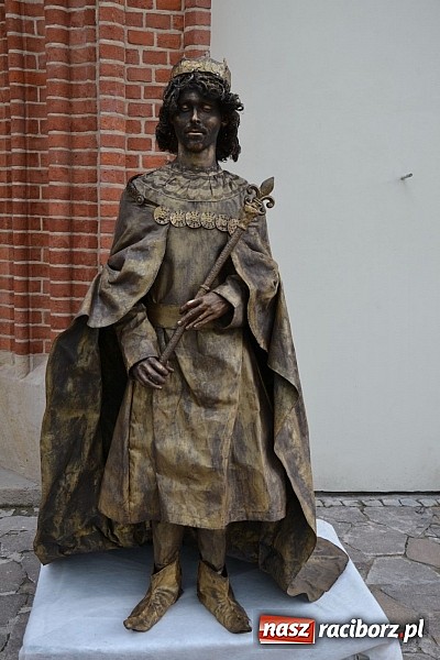 Zdjęcie w galerii na portalu naszraciborz.pl: Drugi zamkowy jarmark za nami. Nie dopisała tylko pogoda wiadomości z regionu