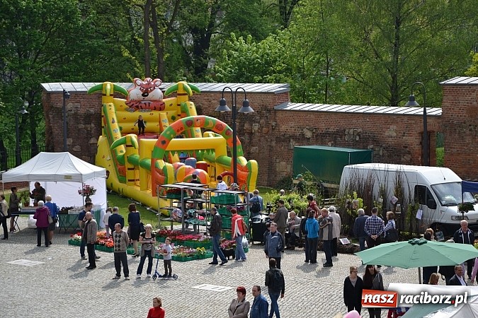 Zdjęcie w galerii na portalu naszraciborz.pl: Drugi zamkowy jarmark za nami. Nie dopisała tylko pogoda wiadomości z regionu