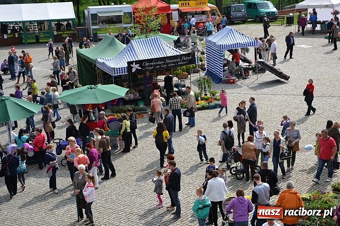Zdjęcie w galerii na portalu naszraciborz.pl: Drugi zamkowy jarmark za nami. Nie dopisała tylko pogoda wiadomości z regionu