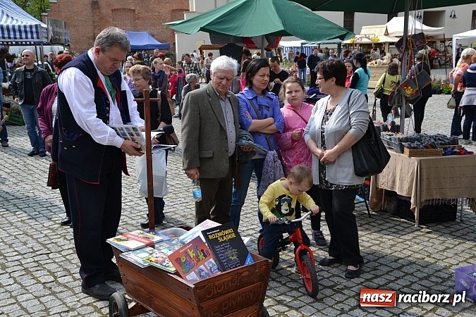 Zdjęcie w galerii na portalu naszraciborz.pl: Drugi zamkowy jarmark za nami. Nie dopisała tylko pogoda wiadomości z regionu