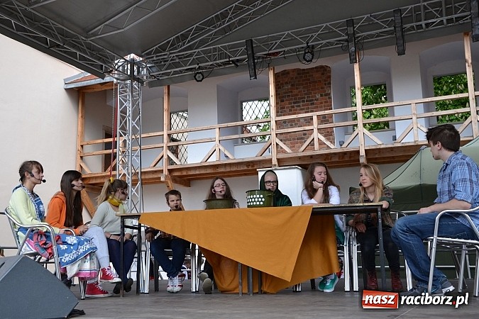 Zdjęcie w galerii na portalu naszraciborz.pl: Drugi zamkowy jarmark za nami. Nie dopisała tylko pogoda wiadomości z regionu