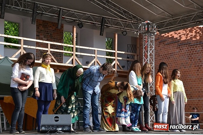 Zdjęcie w galerii na portalu naszraciborz.pl: Drugi zamkowy jarmark za nami. Nie dopisała tylko pogoda wiadomości z regionu