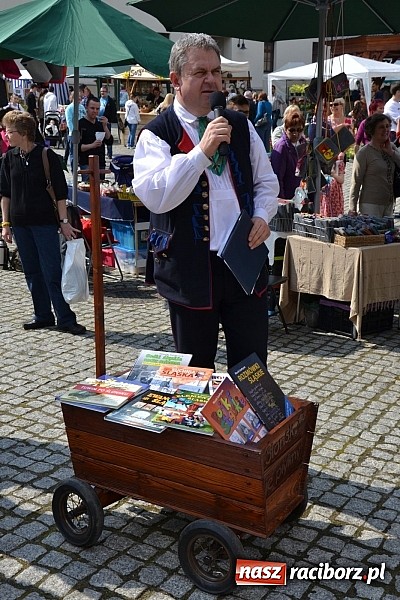 Zdjęcie w galerii na portalu naszraciborz.pl: Drugi zamkowy jarmark za nami. Nie dopisała tylko pogoda wiadomości z regionu