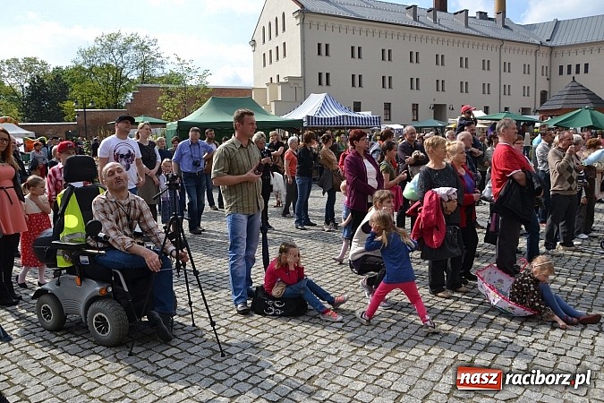 Zdjęcie w galerii na portalu naszraciborz.pl: Drugi zamkowy jarmark za nami. Nie dopisała tylko pogoda wiadomości z regionu