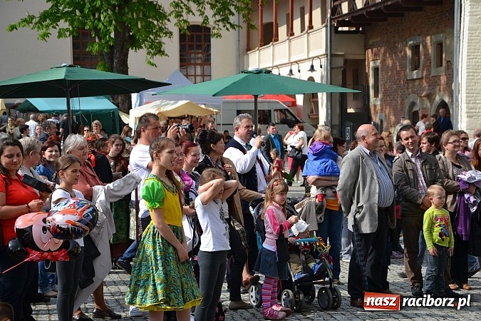 Zdjęcie w galerii na portalu naszraciborz.pl: Drugi zamkowy jarmark za nami. Nie dopisała tylko pogoda wiadomości z regionu