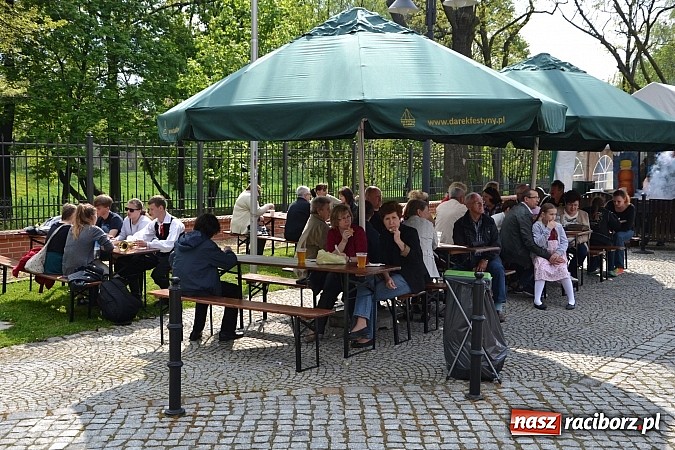 Zdjęcie w galerii na portalu naszraciborz.pl: Drugi zamkowy jarmark za nami. Nie dopisała tylko pogoda wiadomości z regionu
