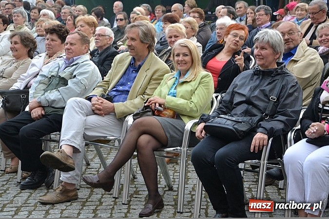 Zdjęcie w galerii na portalu naszraciborz.pl: Drugi zamkowy jarmark za nami. Nie dopisała tylko pogoda wiadomości z regionu