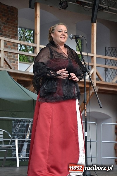 Zdjęcie w galerii na portalu naszraciborz.pl: Drugi zamkowy jarmark za nami. Nie dopisała tylko pogoda wiadomości z regionu