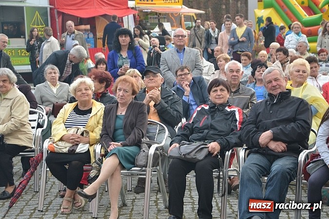 Zdjęcie w galerii na portalu naszraciborz.pl: Drugi zamkowy jarmark za nami. Nie dopisała tylko pogoda wiadomości z regionu