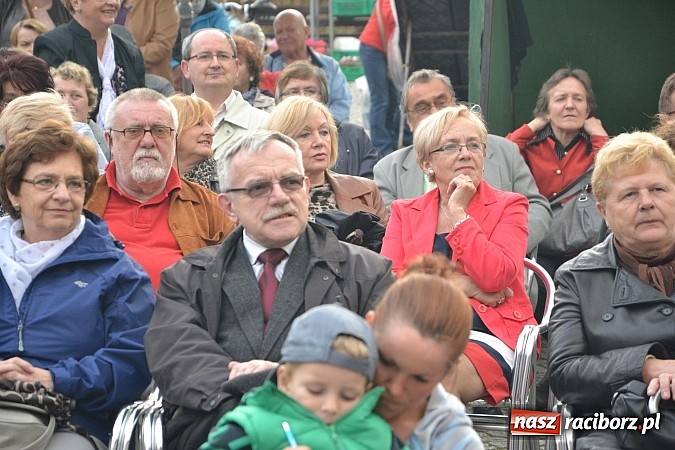 Zdjęcie w galerii na portalu naszraciborz.pl: Drugi zamkowy jarmark za nami. Nie dopisała tylko pogoda wiadomości z regionu