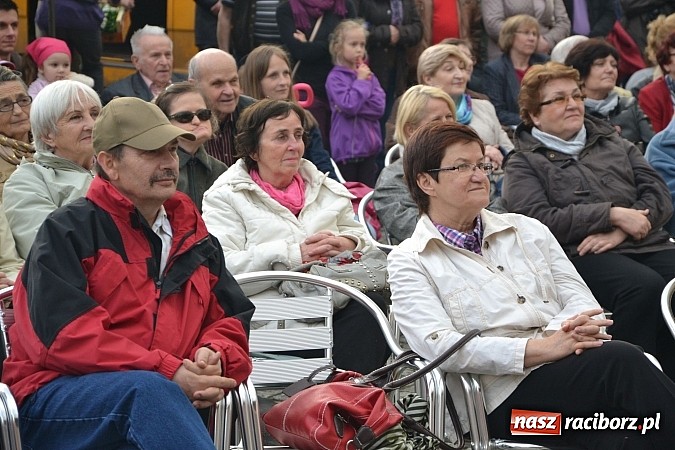 Zdjęcie w galerii na portalu naszraciborz.pl: Drugi zamkowy jarmark za nami. Nie dopisała tylko pogoda wiadomości z regionu