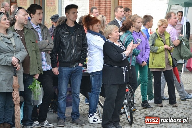 Zdjęcie w galerii na portalu naszraciborz.pl: Drugi zamkowy jarmark za nami. Nie dopisała tylko pogoda wiadomości z regionu