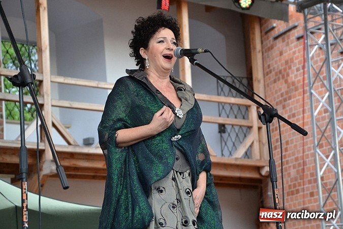 Zdjęcie w galerii na portalu naszraciborz.pl: Drugi zamkowy jarmark za nami. Nie dopisała tylko pogoda wiadomości z regionu