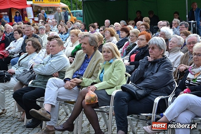 Zdjęcie w galerii na portalu naszraciborz.pl: Drugi zamkowy jarmark za nami. Nie dopisała tylko pogoda wiadomości z regionu