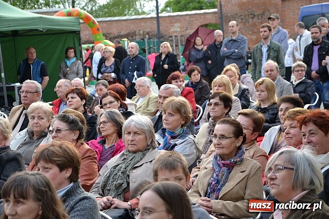 Zdjęcie w galerii na portalu naszraciborz.pl: Drugi zamkowy jarmark za nami. Nie dopisała tylko pogoda wiadomości z regionu