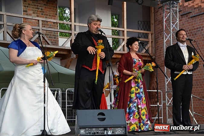 Zdjęcie w galerii na portalu naszraciborz.pl: Drugi zamkowy jarmark za nami. Nie dopisała tylko pogoda wiadomości z regionu