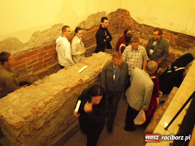 Zdjęcie w galerii na portalu naszraciborz.pl: Noc w Muzeum - spora frekwencja wiadomości z regionu