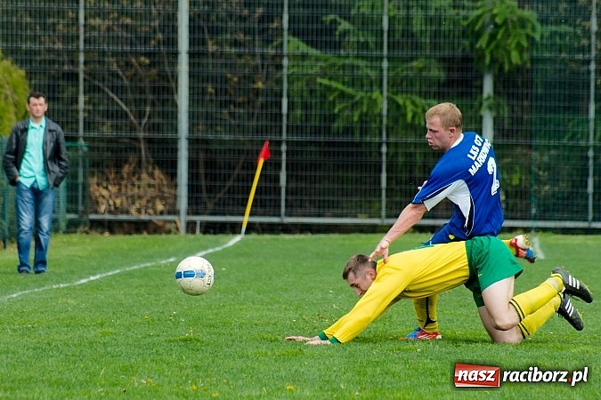 Zdjęcie w galerii na portalu naszraciborz.pl: Ciężka przeprawa markowickich juniorów wiadomości z regionu