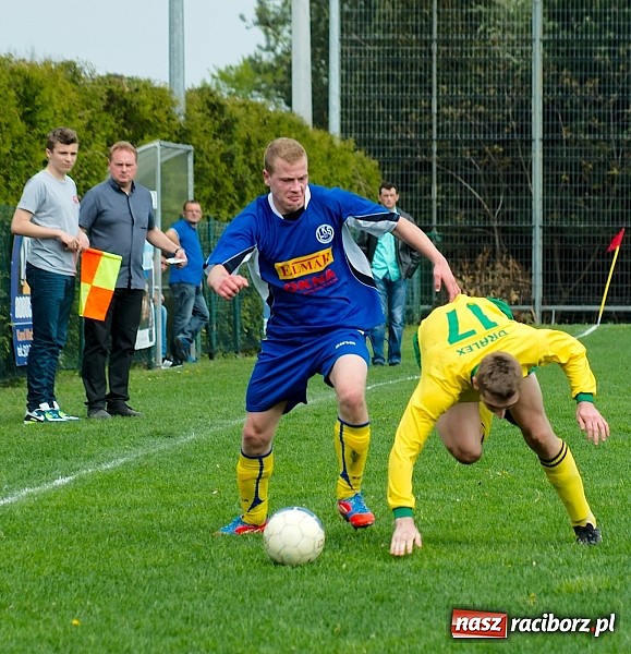 Zdjęcie w galerii na portalu naszraciborz.pl: Ciężka przeprawa markowickich juniorów wiadomości z regionu