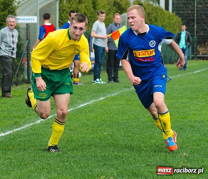 Zdjęcie w galerii na portalu naszraciborz.pl: Ciężka przeprawa markowickich juniorów wiadomości z regionu