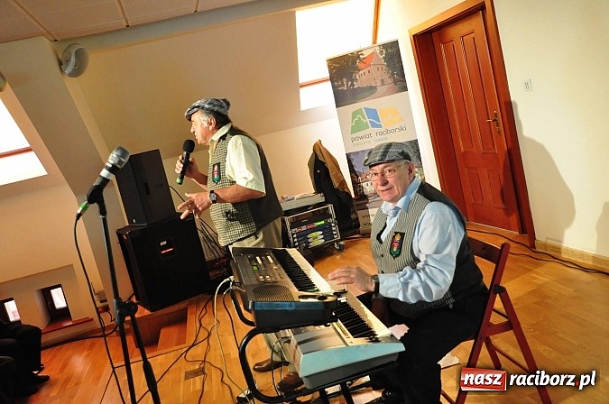 Zdjęcie w galerii na portalu naszraciborz.pl: Z Kres&oacute;w i Lwowa do Raciborza. Niedziela wspomnień z papieskim zakończeniem wiadomości z regionu