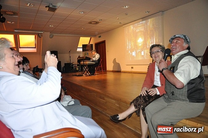 Zdjęcie w galerii na portalu naszraciborz.pl: Z Kres&oacute;w i Lwowa do Raciborza. Niedziela wspomnień z papieskim zakończeniem wiadomości z regionu