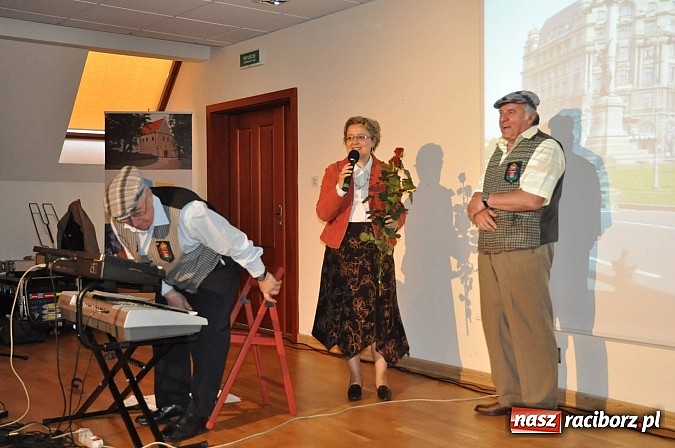 Zdjęcie w galerii na portalu naszraciborz.pl: Z Kres&oacute;w i Lwowa do Raciborza. Niedziela wspomnień z papieskim zakończeniem wiadomości z regionu