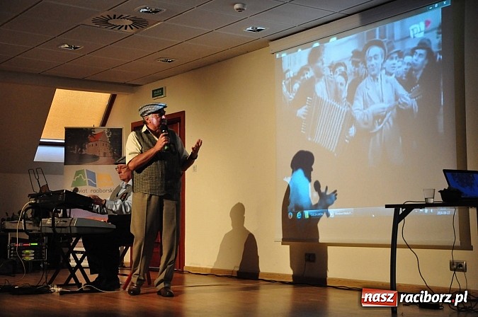 Zdjęcie w galerii na portalu naszraciborz.pl: Z Kres&oacute;w i Lwowa do Raciborza. Niedziela wspomnień z papieskim zakończeniem wiadomości z regionu