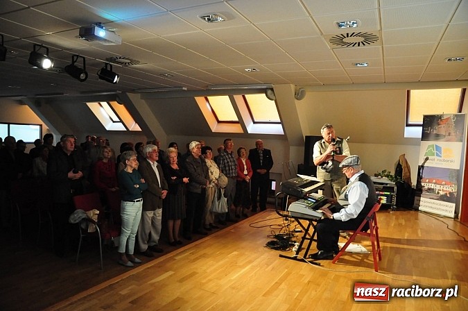 Zdjęcie w galerii na portalu naszraciborz.pl: Z Kres&oacute;w i Lwowa do Raciborza. Niedziela wspomnień z papieskim zakończeniem wiadomości z regionu