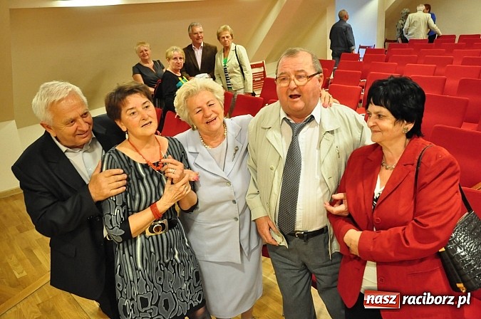Zdjęcie w galerii na portalu naszraciborz.pl: Z Kres&oacute;w i Lwowa do Raciborza. Niedziela wspomnień z papieskim zakończeniem wiadomości z regionu