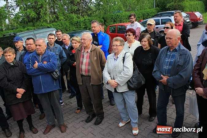 Zdjęcie w galerii na portalu naszraciborz.pl: Droga Racibórz-Pszczyna. Mieszkańcy Brzezia pokazali jak ich zdaniem ma przebiegać trasa wiadomości z regionu