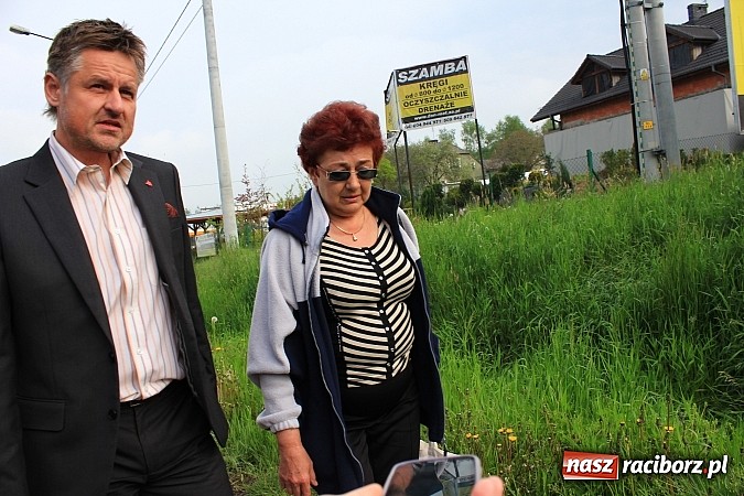 Zdjęcie w galerii na portalu naszraciborz.pl: Droga Racibórz-Pszczyna. Mieszkańcy Brzezia pokazali jak ich zdaniem ma przebiegać trasa wiadomości z regionu