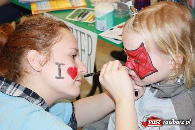 Zdjęcie w galerii na portalu naszraciborz.pl: Zespół Szkół Zawodowych wyszedł do ludzi wiadomości z regionu