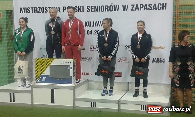 Zdjęcie w galerii na portalu naszraciborz.pl: Raciborskie zapasy z medalami, ale bez złota wiadomości z regionu