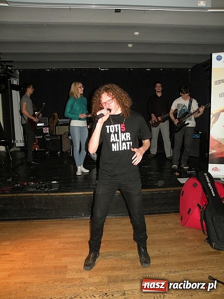 Zdjęcie w galerii na portalu naszraciborz.pl: Festiwal Zespołów Młodzieżowych zagrał w Czechach wiadomości z regionu