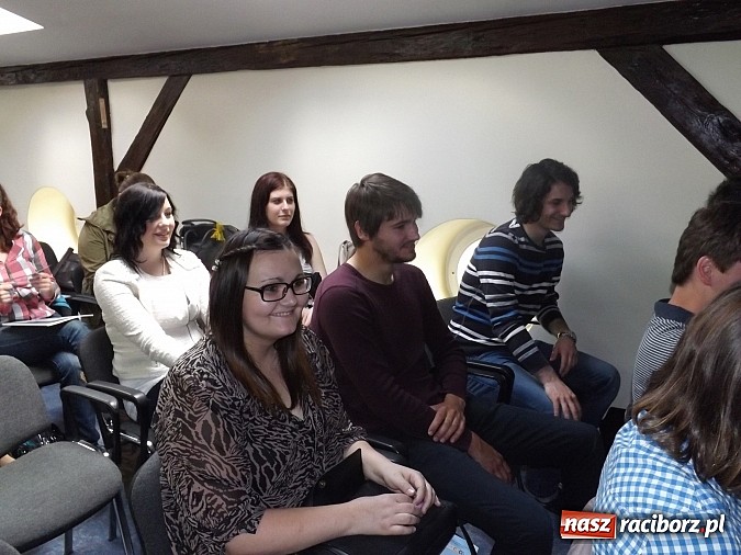 Zdjęcie w galerii na portalu naszraciborz.pl: PWSZ: Jak funkcjonują regionalne elity polityczne w Czechach? wiadomości z regionu