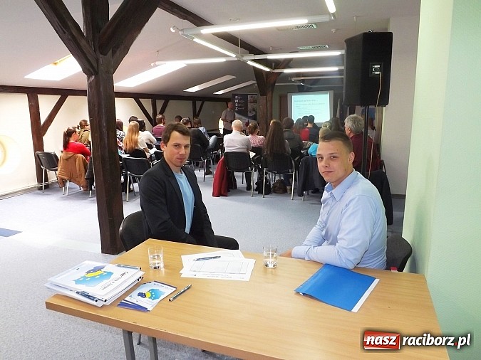 Zdjęcie w galerii na portalu naszraciborz.pl: PWSZ: Jak funkcjonują regionalne elity polityczne w Czechach? wiadomości z regionu