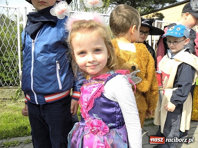Zdjęcie w galerii na portalu naszraciborz.pl: Bajkowe Przedszkolaki z Brzezia wiadomości z regionu