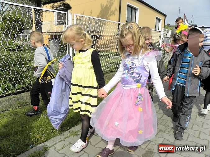 Zdjęcie w galerii na portalu naszraciborz.pl: Bajkowe Przedszkolaki z Brzezia wiadomości z regionu