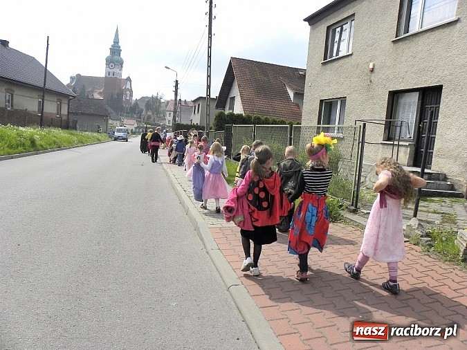 Zdjęcie w galerii na portalu naszraciborz.pl: Bajkowe Przedszkolaki z Brzezia wiadomości z regionu