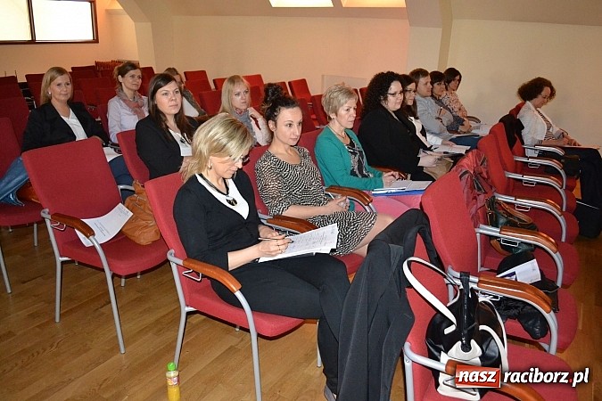 Zdjęcie w galerii na portalu naszraciborz.pl: O klauzulach społecznych na zamku  wiadomości z regionu