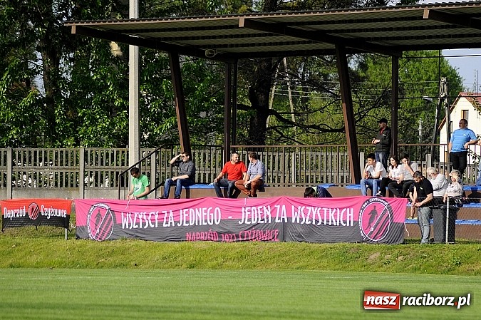 Zdjęcie w galerii na portalu naszraciborz.pl: Klasa okręgowa: Artur Potaczek katem Czyżowic wiadomości z regionu